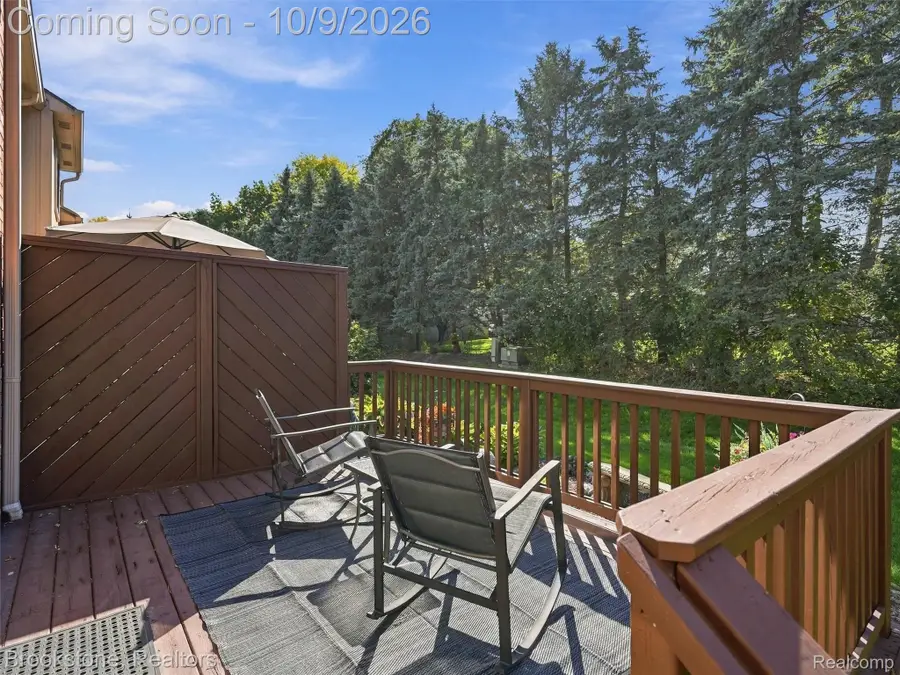 55427 Boardwalk DR, Shelby, MI 48316 - #3
