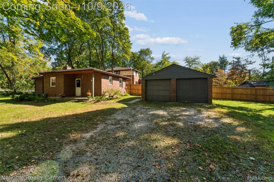 2444 Packard ST, Ann Arbor, MI 48104 - #2