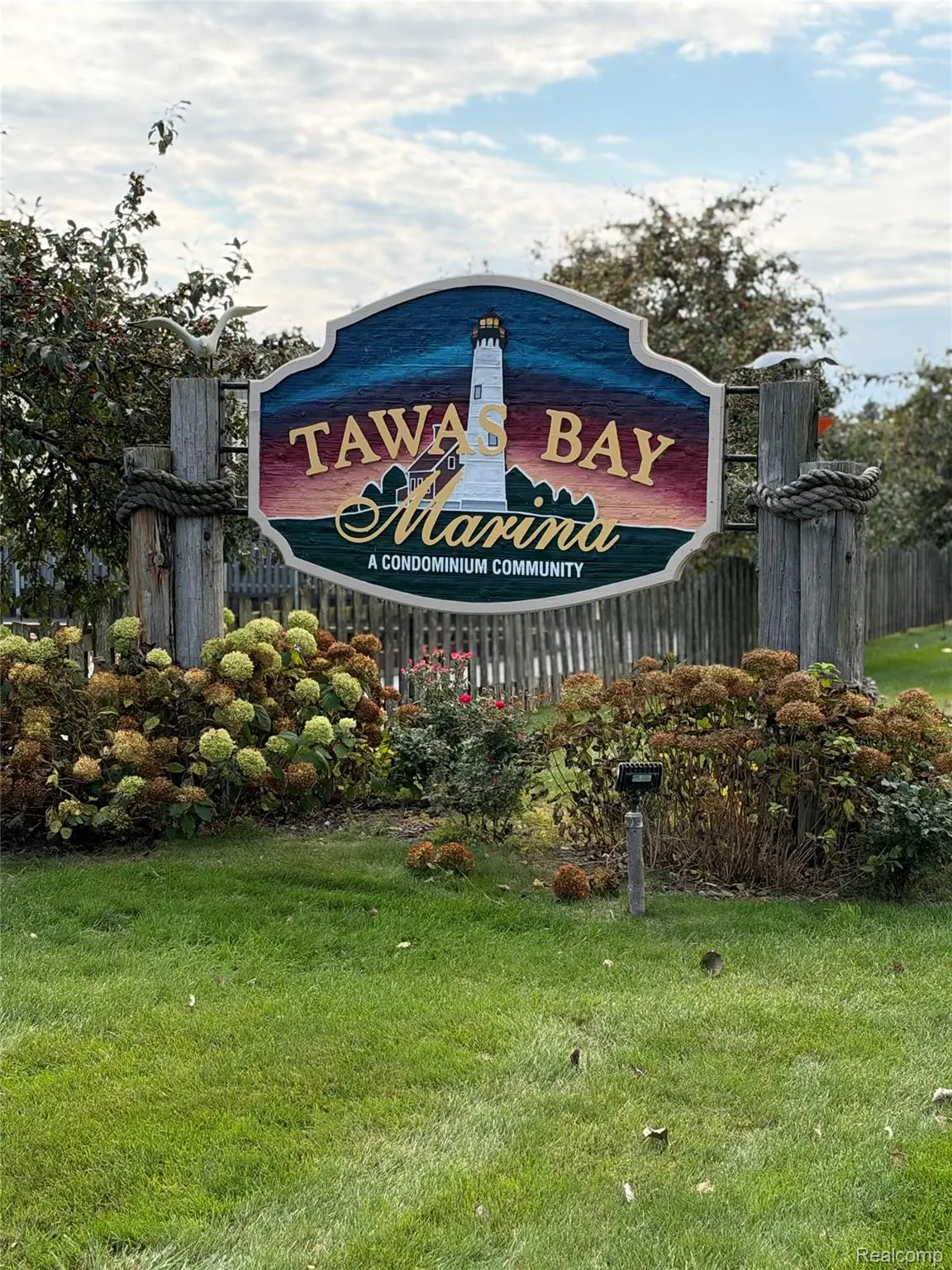 939 W Lake ST, Tawas City, MI 48763 - #1