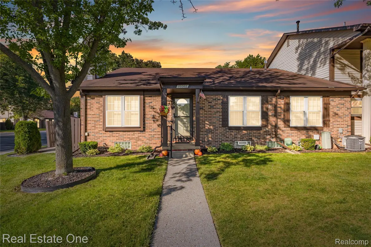35302 Bristlecone  # 57, Clinton Township, MI 48035 - #1