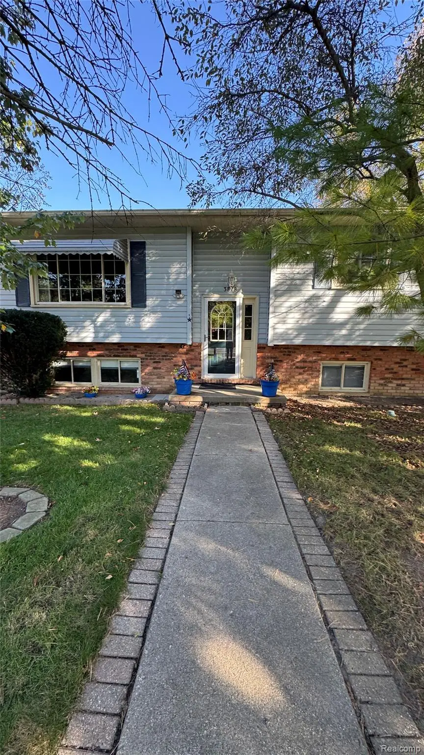 3828 Morgan RD, Orion, MI 48359 - #1