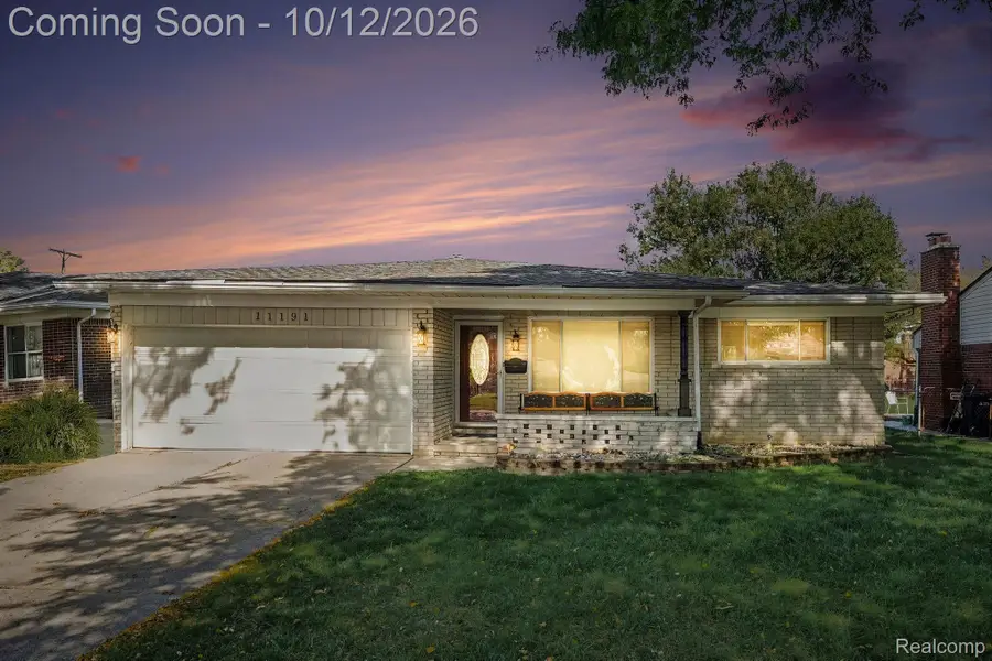 11191 Lorman DR, Sterling Heights, MI 48312 - #2