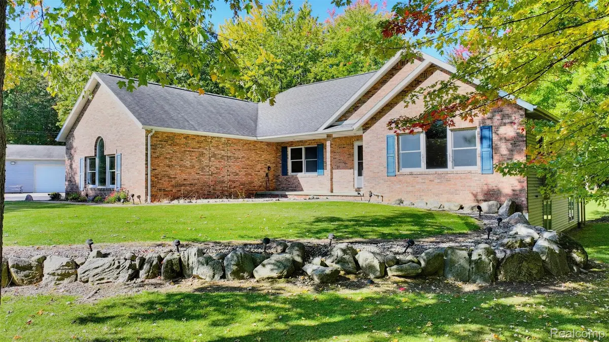 502 Williamsburg DR, Caro, MI 48723 - #1