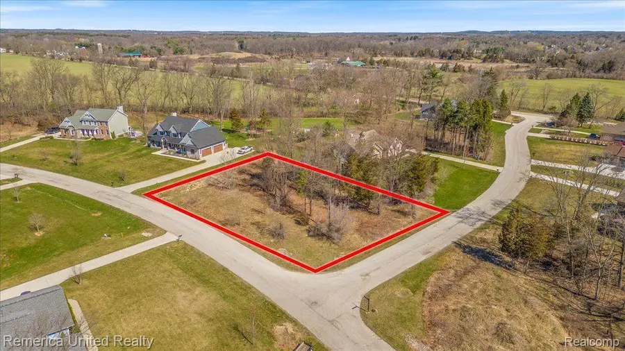 10536 Oak Shore DR, Green Oak, MI 48178 - #2