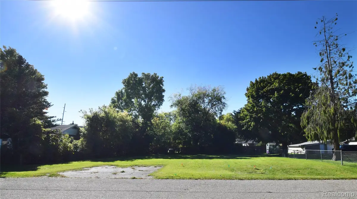 1029 W Williamson AVE, Flint, MI 48507 - #1