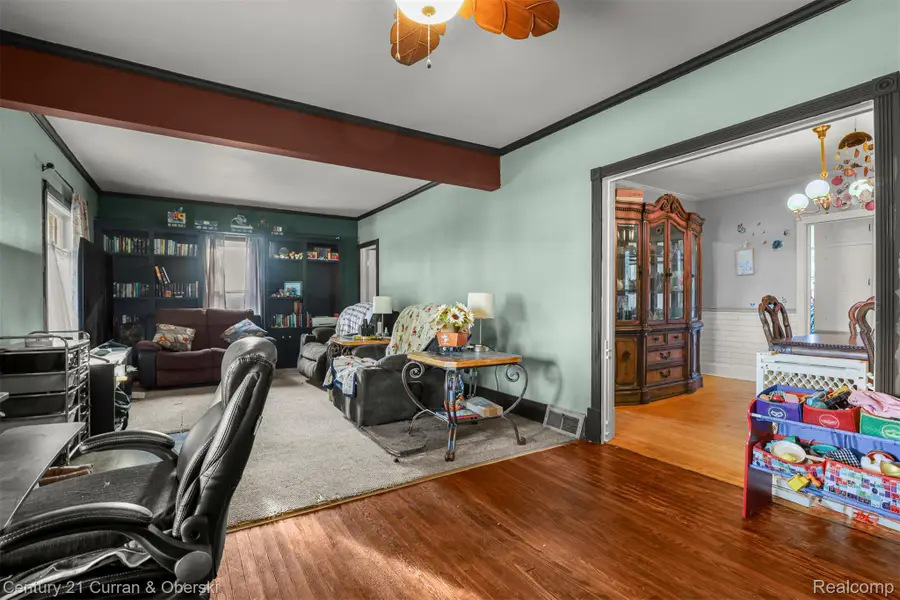 1926 E Broadway ST, Mount Pleasant, MI 48858 - #3