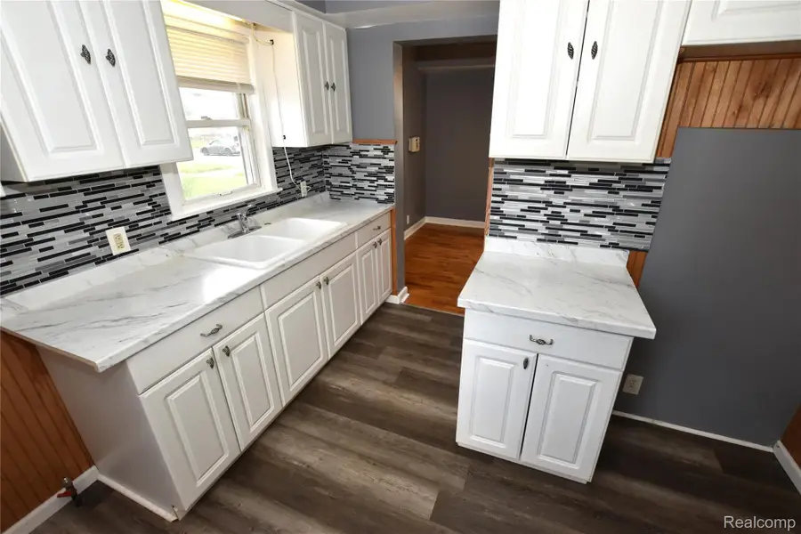 3606 Dale AVE, Flint, MI 48506 - #2