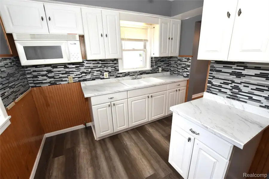 3606 Dale AVE, Flint, MI 48506 - #3