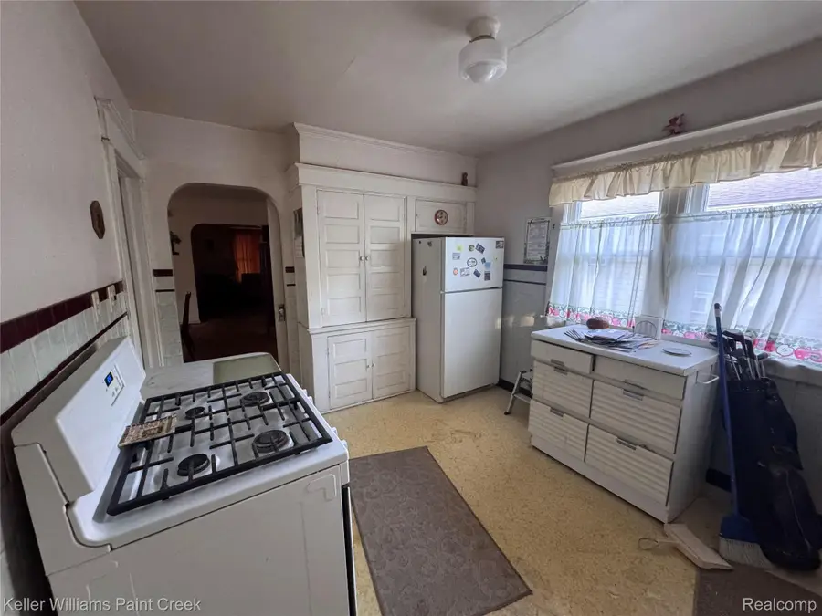 27 Mariva ST, Pontiac, MI 48342 - #2