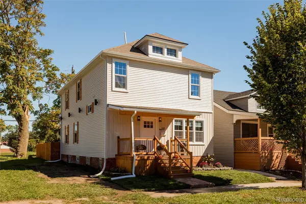 2570 Beals ST, Detroit, MI 48214