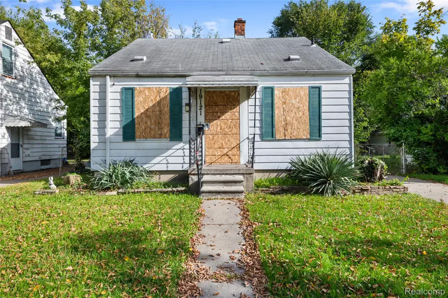 19121 McCormick ST, Detroit, MI 48224 - #2