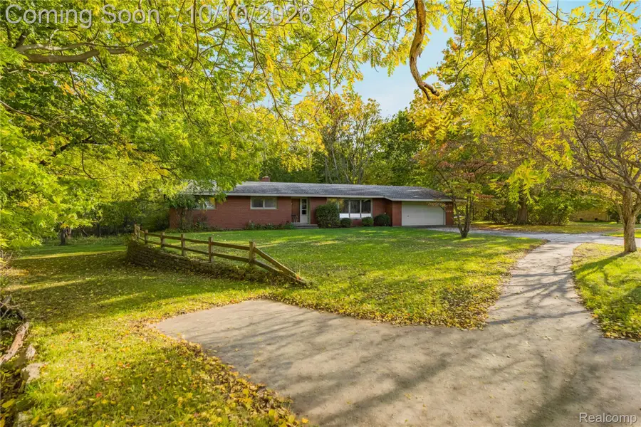 11850 Clinton River RD, Sterling Heights, MI 48313 - #3