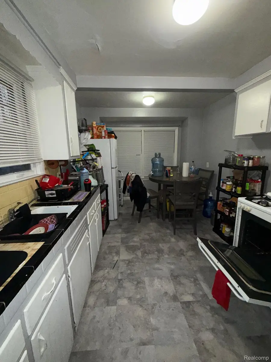 19464 Trinity ST, Detroit, MI 48219 - #3