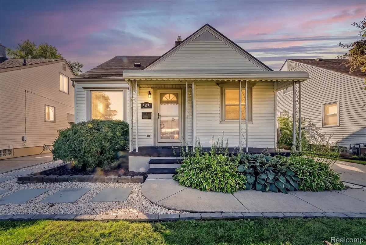 805 Cloverlawn BLVD, Lincoln Park, MI 48146 - #1