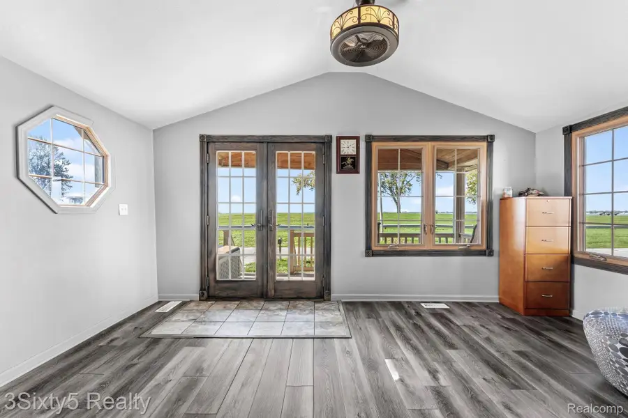 5641 Grandview DR, Newport, MI 48166 - #3