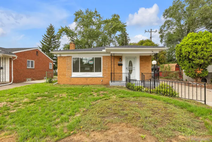 12705 Beaverland ST, Detroit, MI 48223 - #2