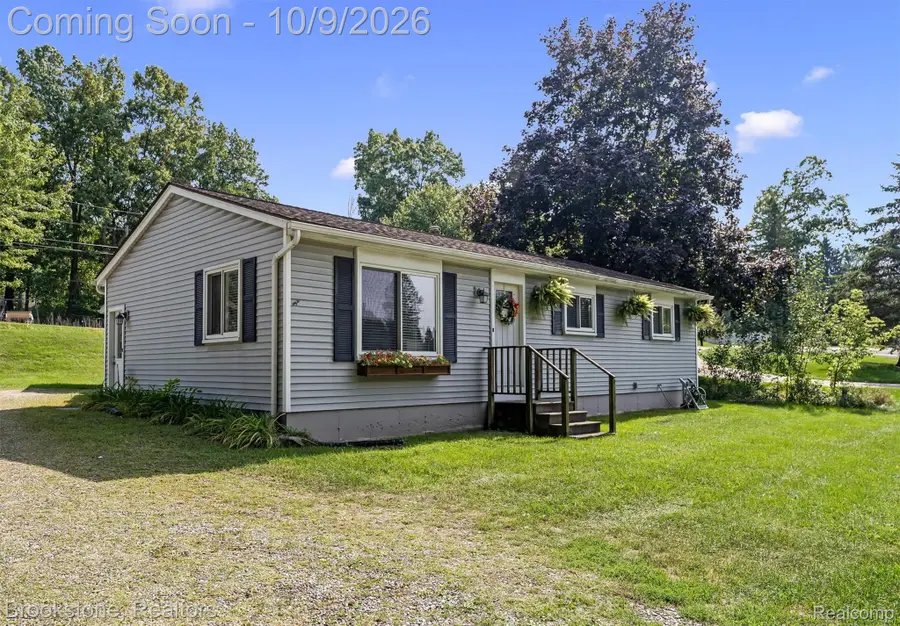 4895 Clarkston RD, Clarkston, MI 48348 - #2