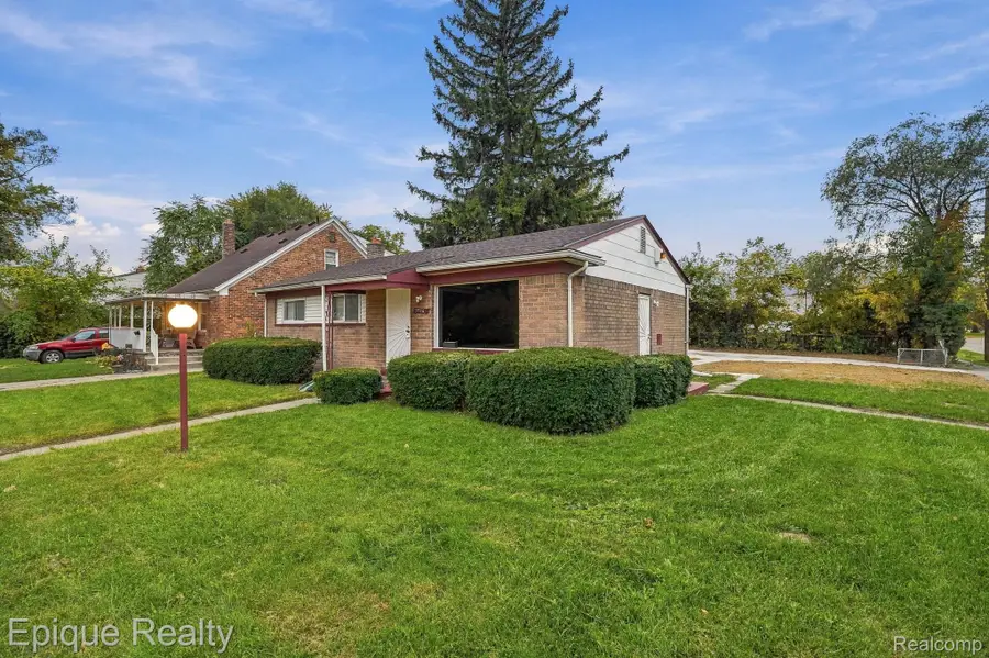 3716 S Spring Hill AVE, Inkster, MI 48141 - #2