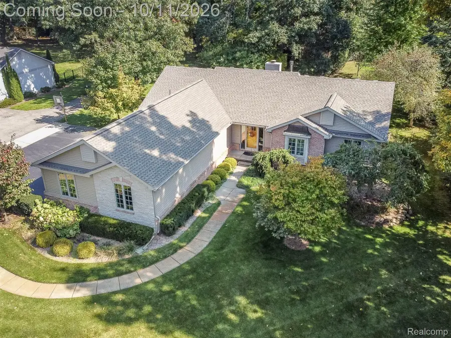 5000 Paula AVE, Clarkston, MI 48346 - #3