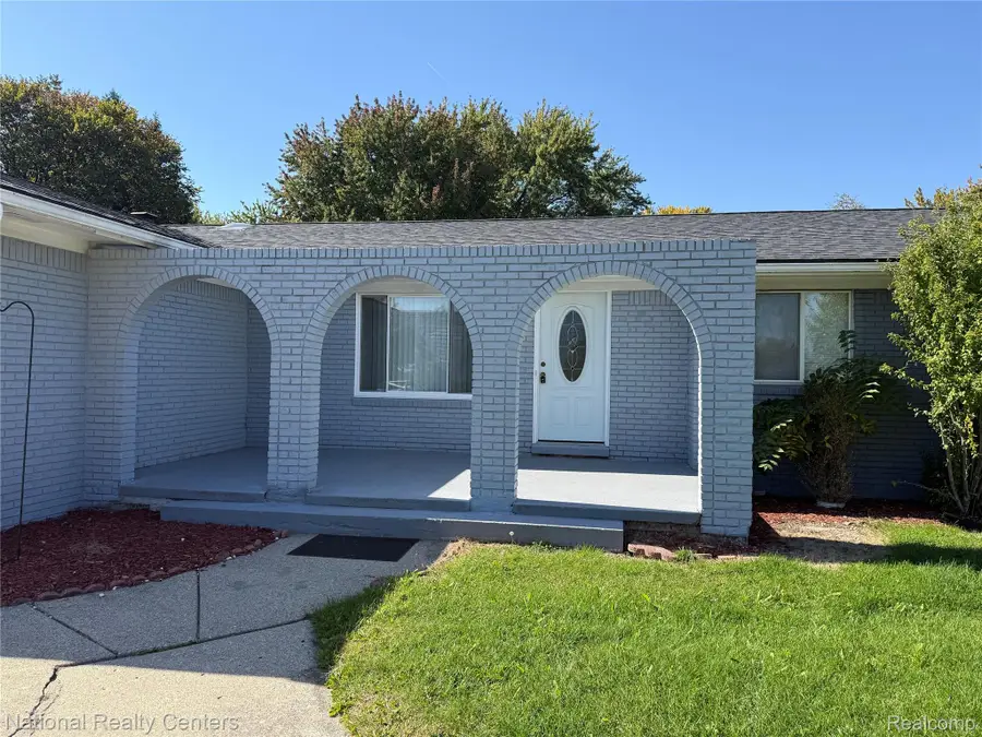 37625 RYAN RD, Sterling Heights, MI 48310 - #3