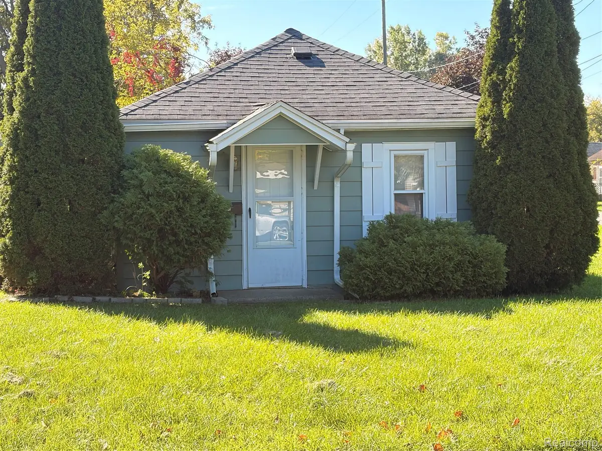 1523 W Stewart ST, Owosso, MI 48867 - #1
