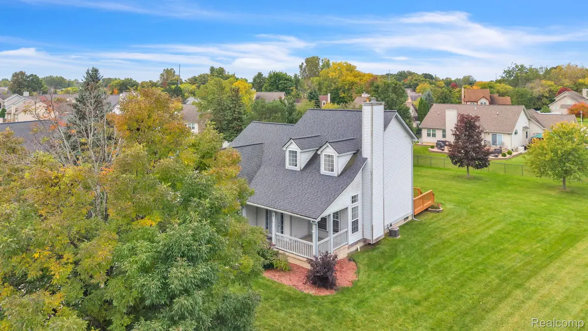 4168 Maplewood Meadows AVE, Burton, MI 48439 - #1