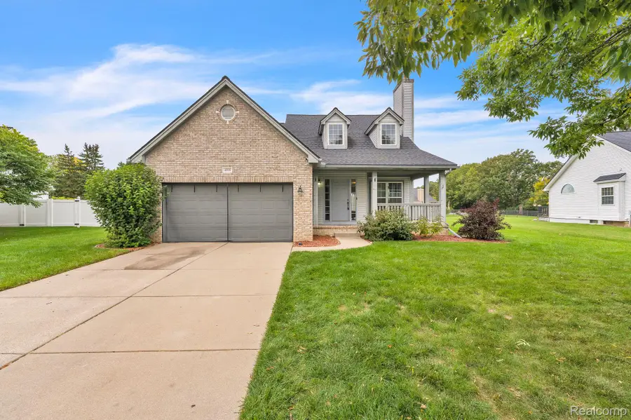 4168 Maplewood Meadows AVE, Burton, MI 48439 - #3