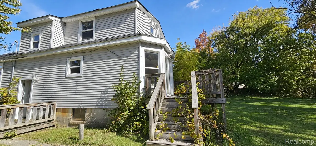 4437 W Court ST, Flint, MI 48532 - #1