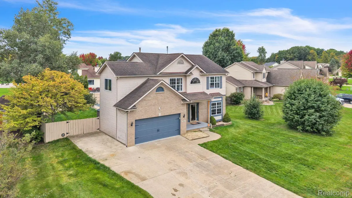 5196 Concordia DR, Burton, MI 48439 - #1