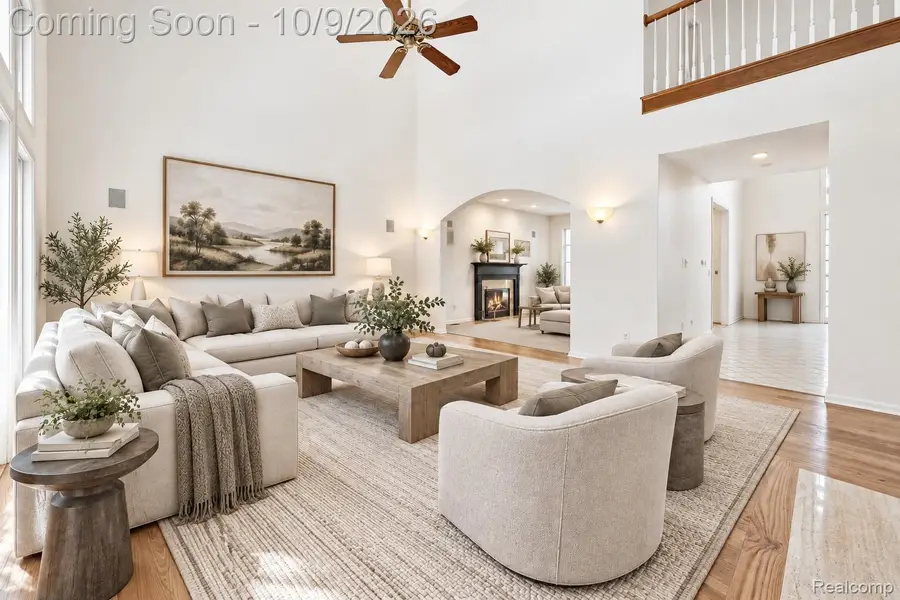 6775 Carlyle XING, West Bloomfield, MI 48322 - #2