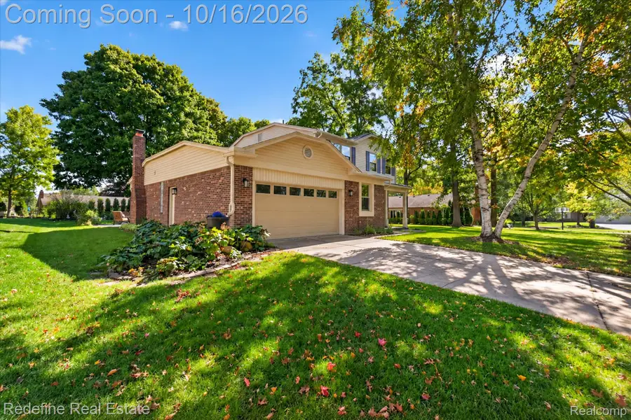 23430 Winthrop CT, Novi, MI 48375 - #2