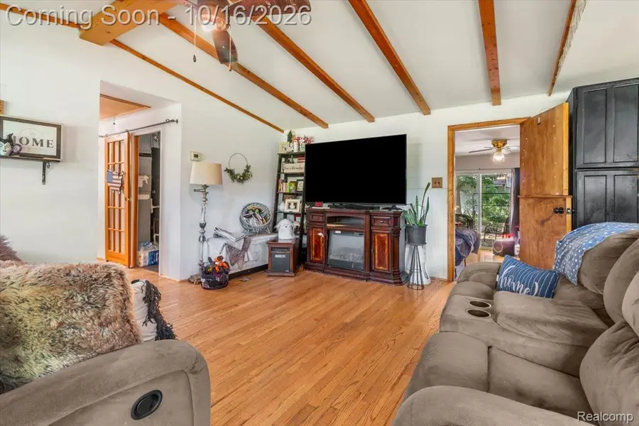 3300 Eastern AVE, Rochester Hills, MI 48307 - #2
