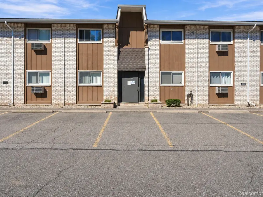7375 Woodview ST  # 1, Westland, MI 48185 - #3