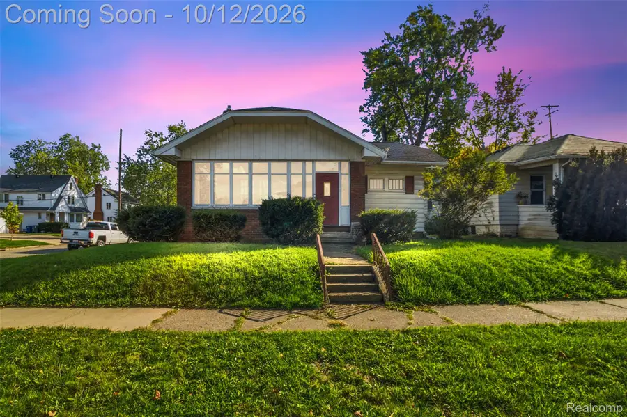 1622 E Court ST, Flint, MI 48503 - #2