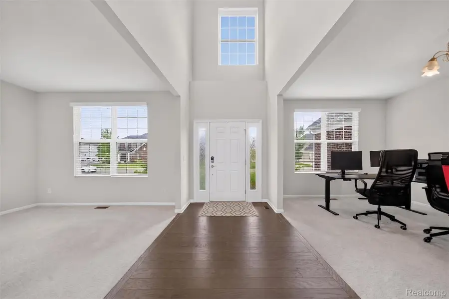 4160 Walcott DR, Orion, MI 48359 - #2