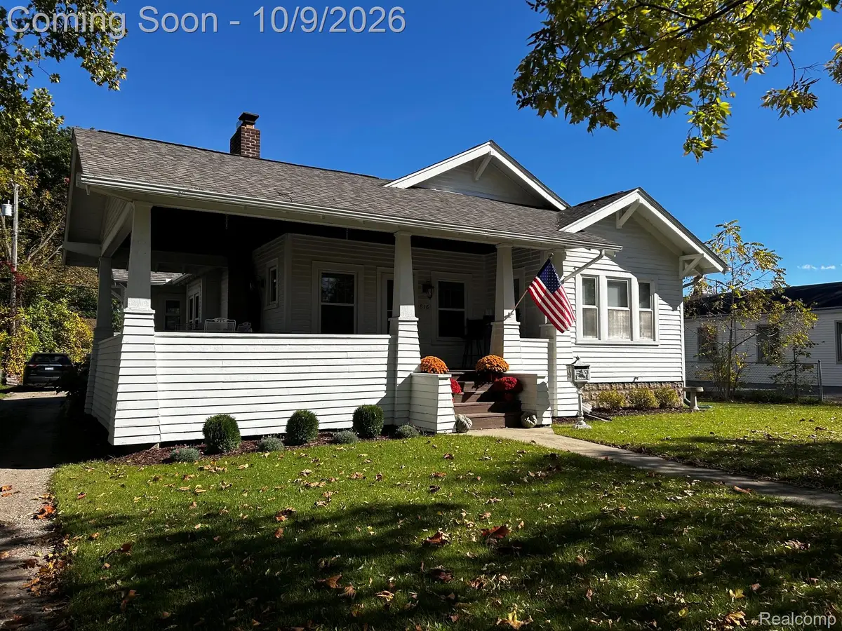816 E Grand River AVE, Howell, MI 48843 - #1