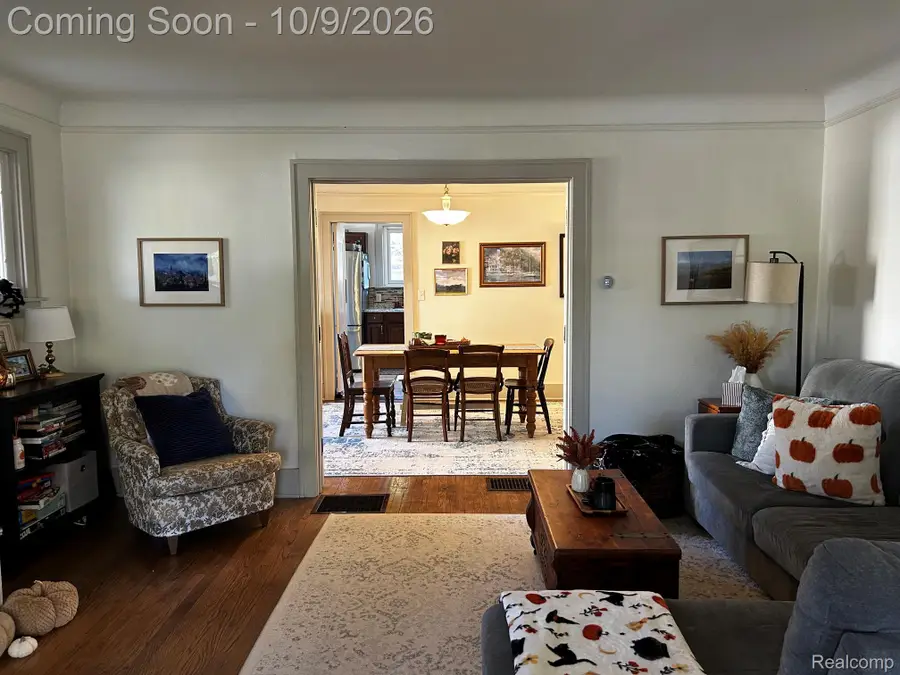 816 E Grand River AVE, Howell, MI 48843 - #2