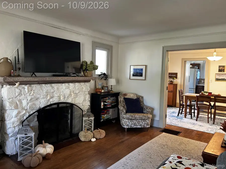 816 E Grand River AVE, Howell, MI 48843 - #3