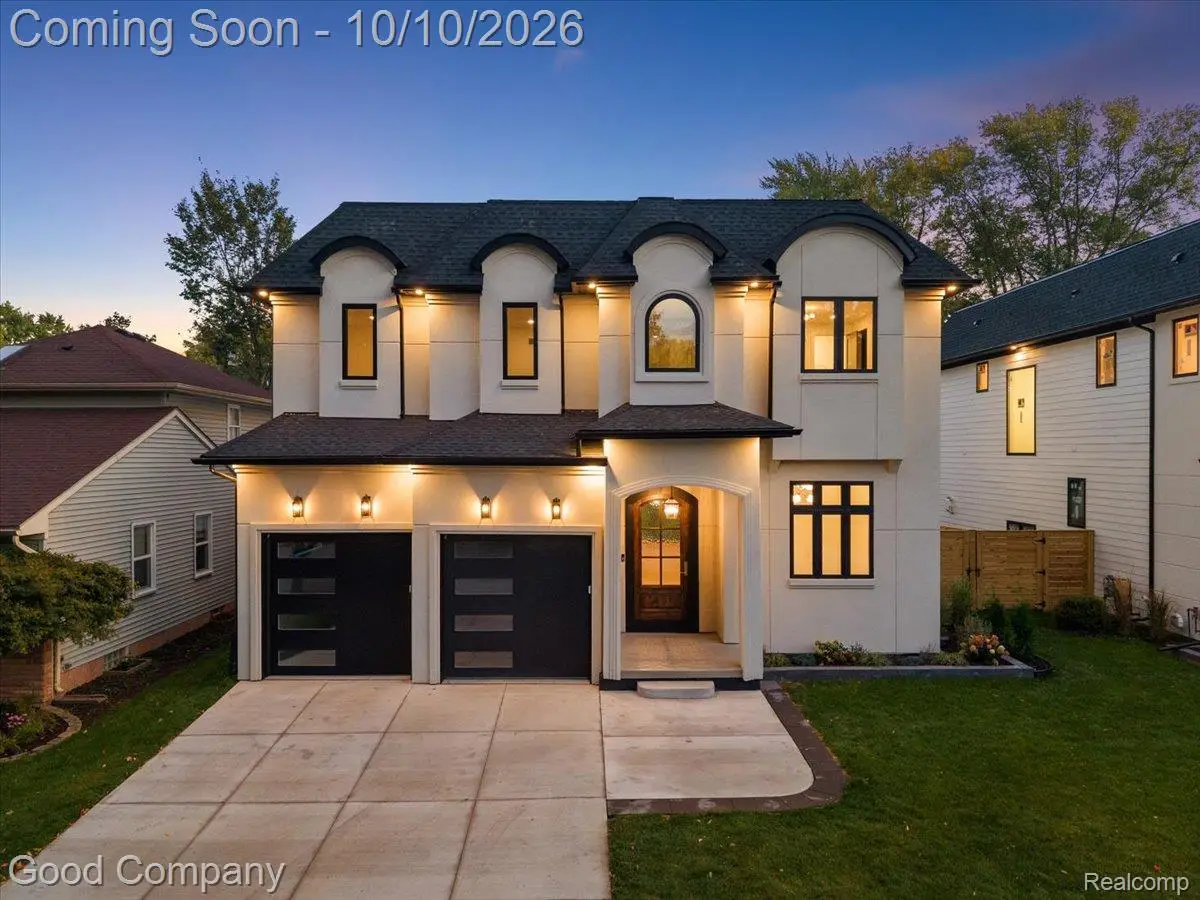 330 Woodlawn AVE, Royal Oak, MI 48073 - #1