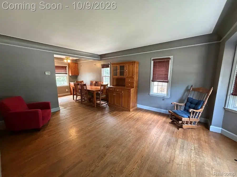 643 N Rosevere ST, Dearborn, MI 48128 - #3