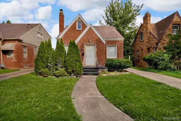 16590 Gilchrist ST, Detroit, MI 48235