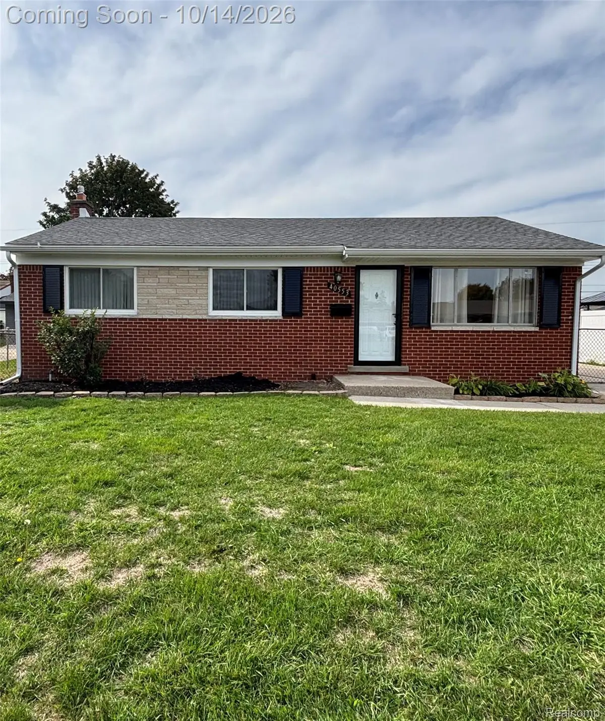 40553 Pickett Ridge RD, Sterling Heights, MI 48313 - #1