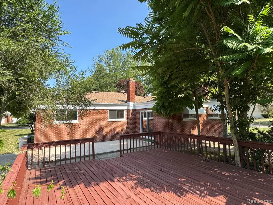 19980 Dorset ST, Southfield, MI 48075 - #3