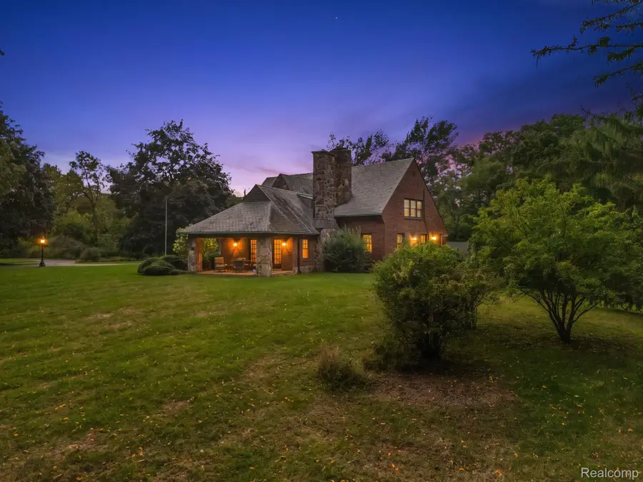 46850 N Territorial RD, Plymouth, MI 48170 - #2