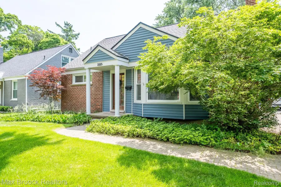 2223 W LINCOLN ST W, Birmingham, MI 48009 - #3