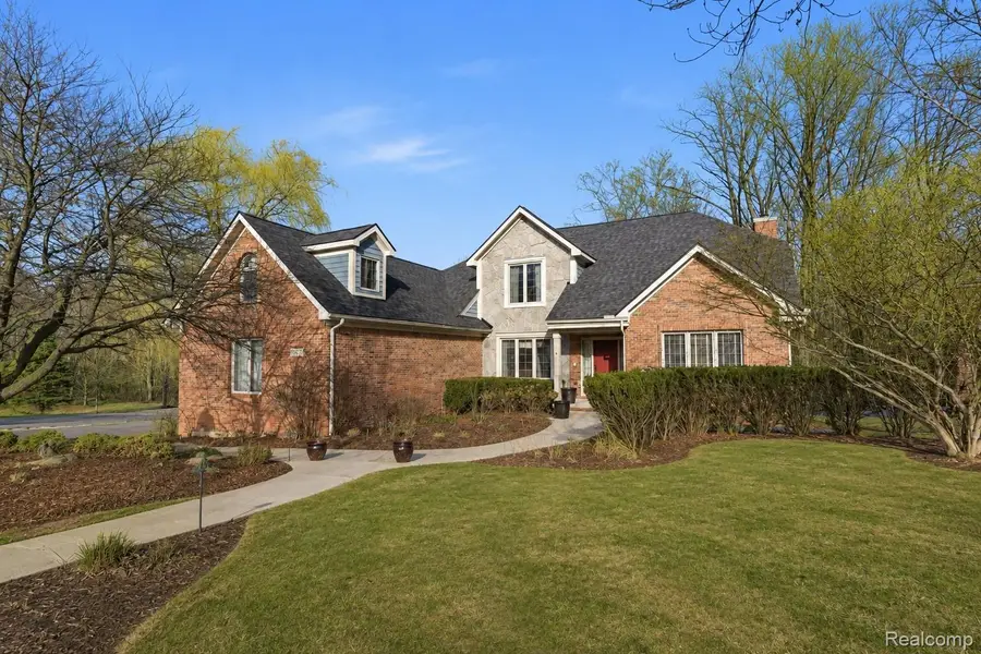 28690 WINTERGREEN CT, Farmington Hills, MI 48331 - #3