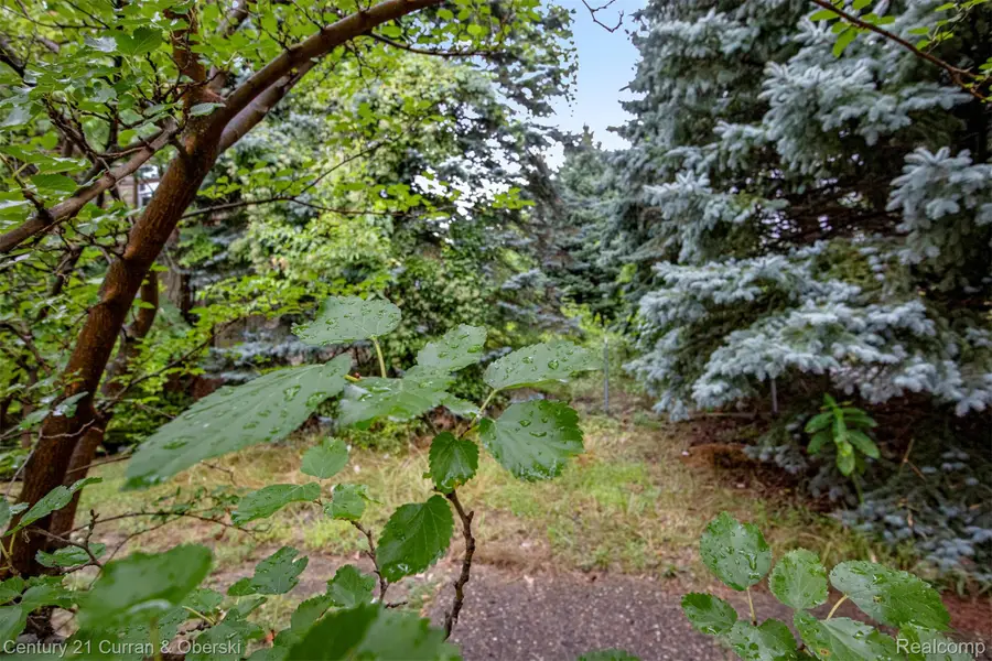 411 King ST, Detroit, MI 48202 - #2