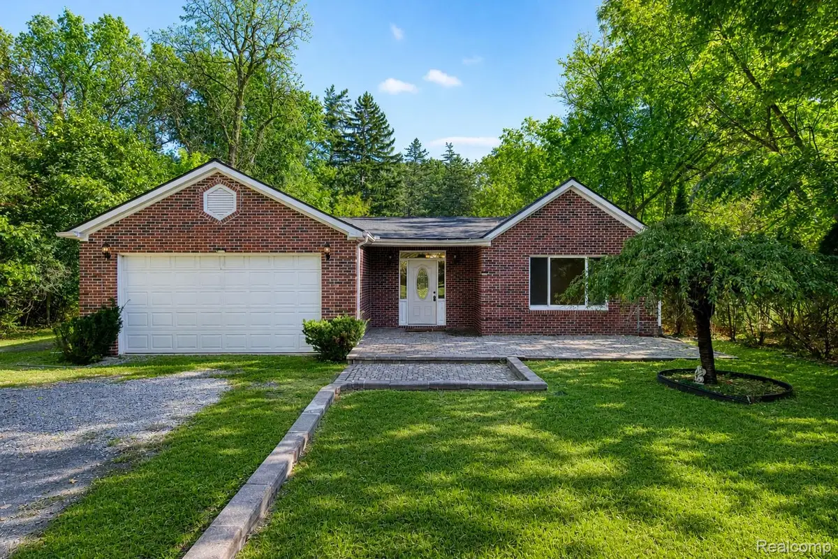 25348 Orchard Lake RD, Farmington Hills, MI 48336 - #1