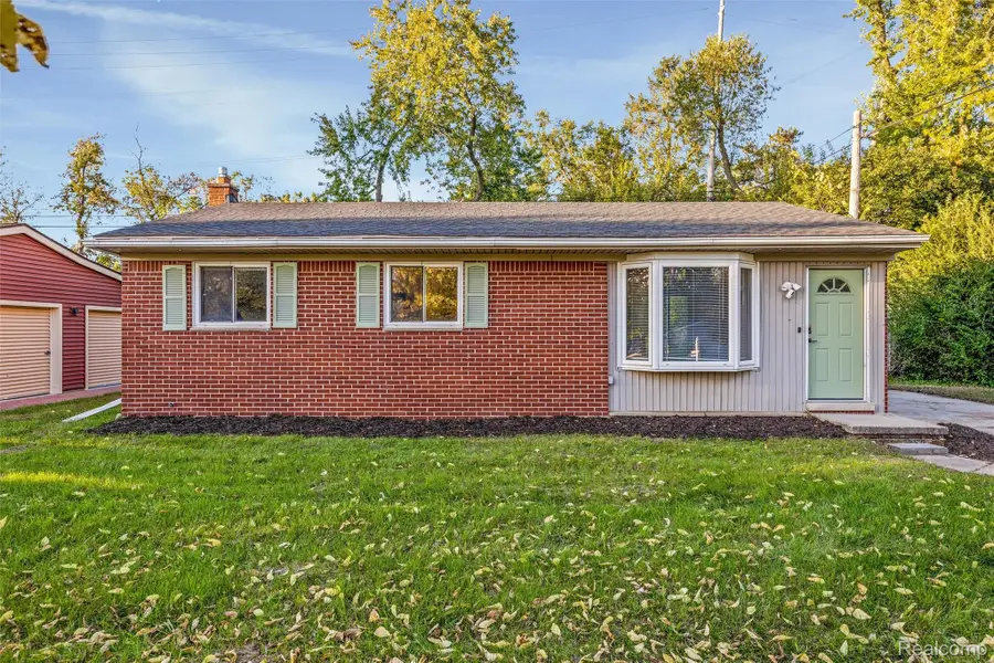 619 Skydale DR, Ann Arbor, MI 48105 - #3