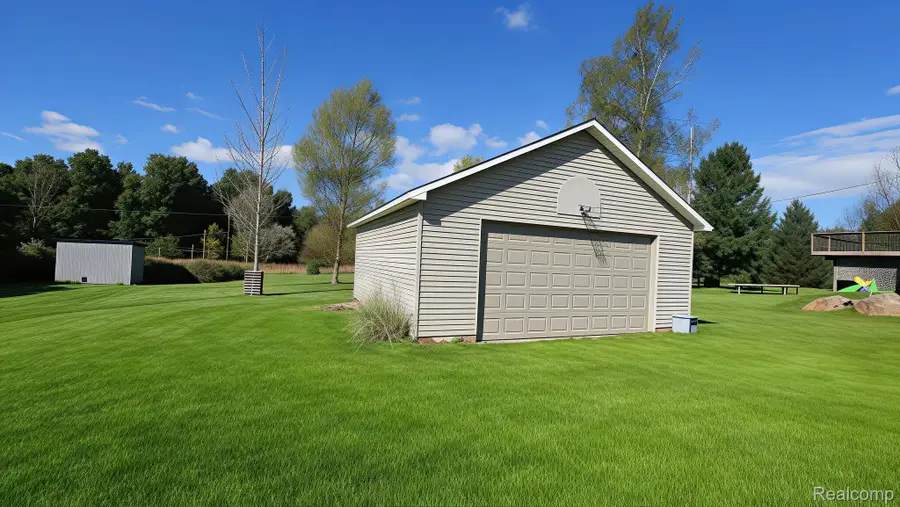 13252 Wilmore RD, Stockbridge, MI 49285 - #2
